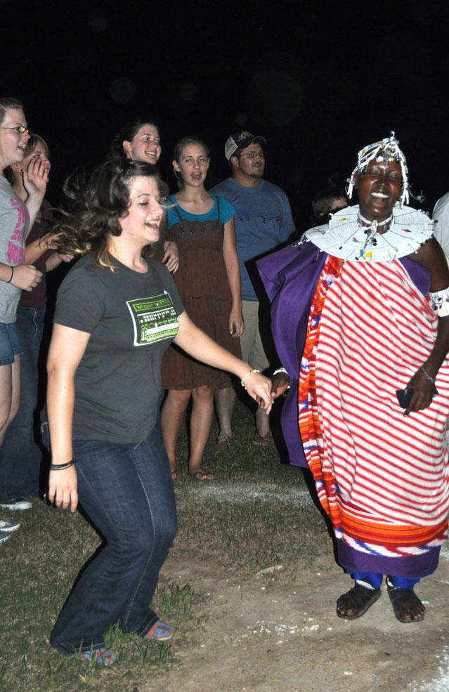 Everyone was eager to learn how to dance like the Maasai (Masai)
