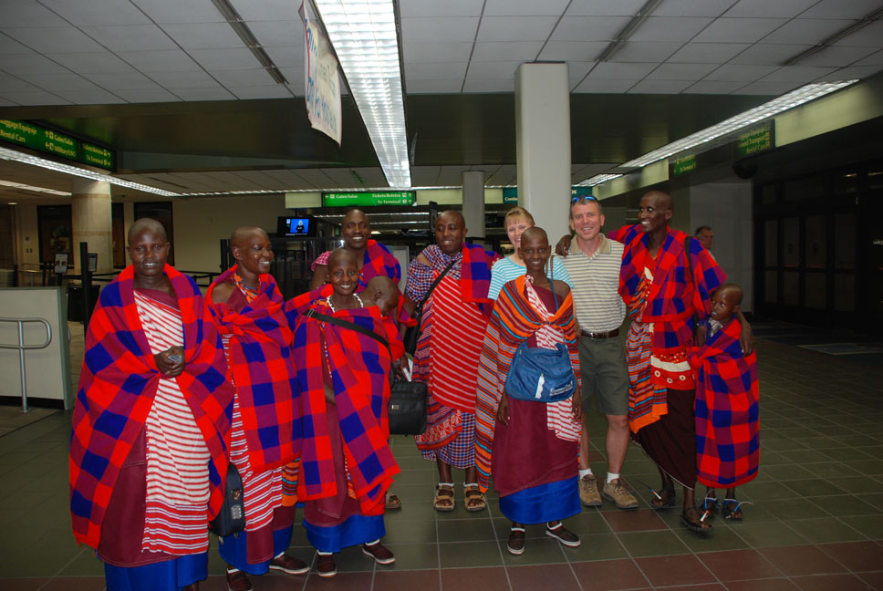 The En-kata Choir with Susan and Mark - our new San Antonio friends