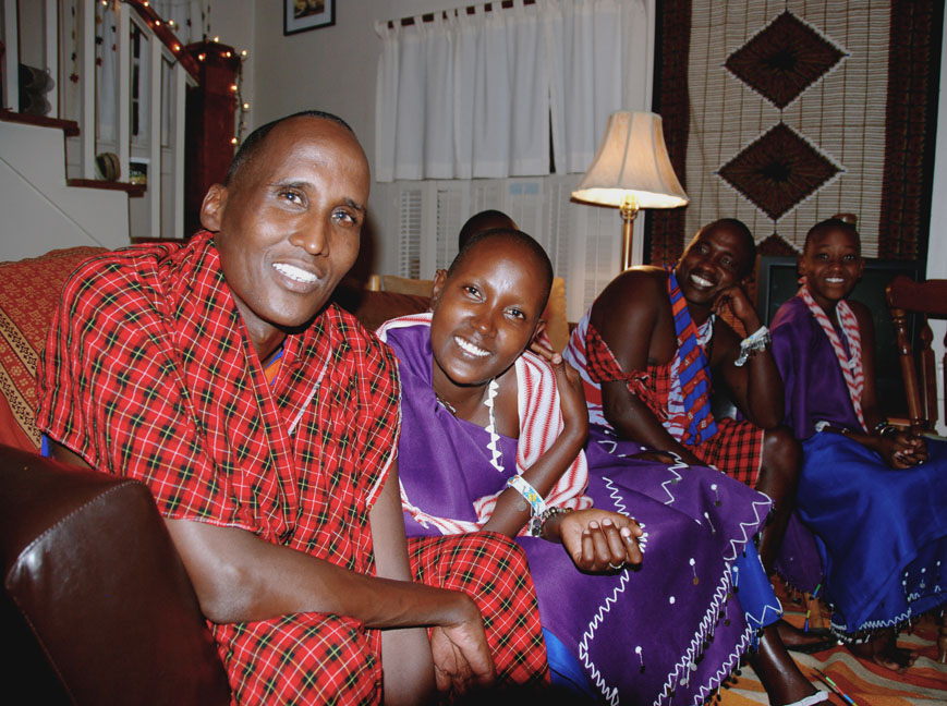 Naitapuaki takes a picture and Jo the photographer gets fired soon after